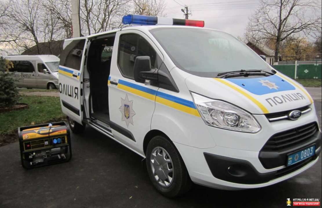 В Кам'янці відкрили першу в Україні мобільну поліцейську станцію