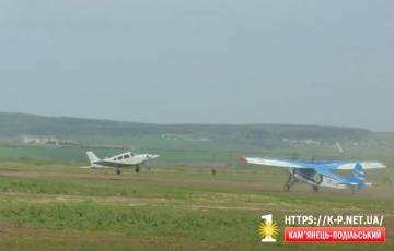 Відео мертвої петлі та польотів над Старим містом