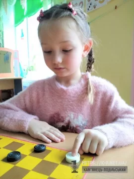 4-річна шахістка Даша Маланчук