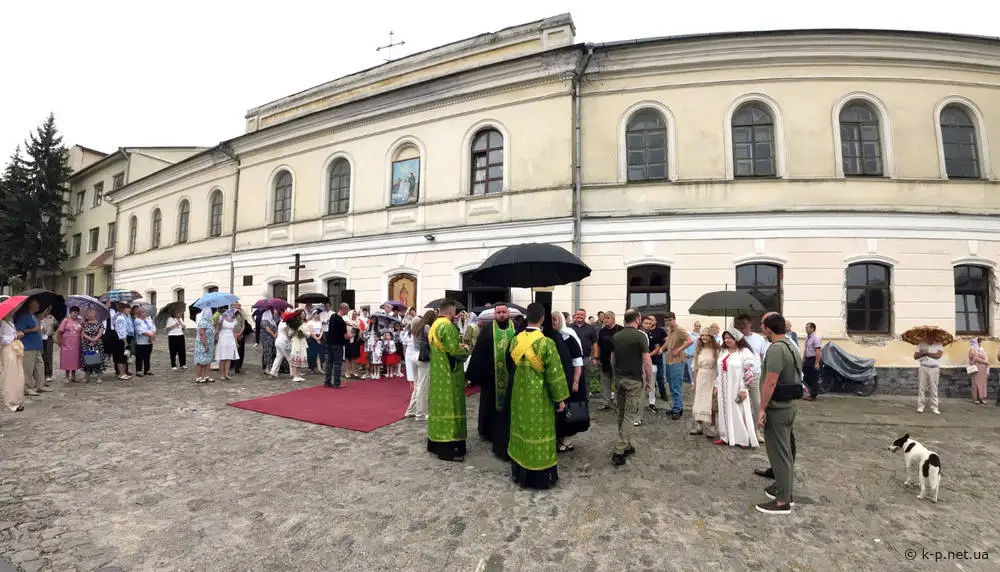 Візит Митрополита Епіфанія та освячення храму