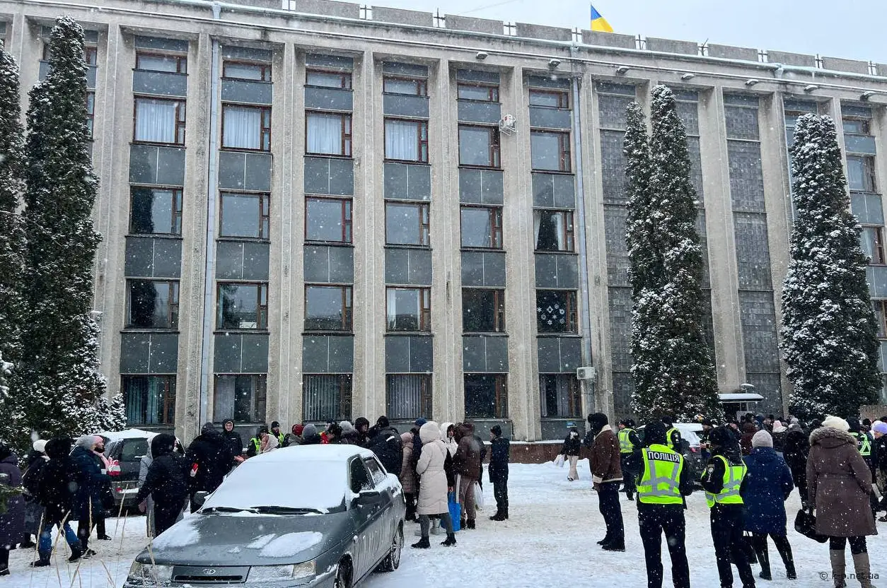 Акція протесту проти відключень світла в Кам'янці