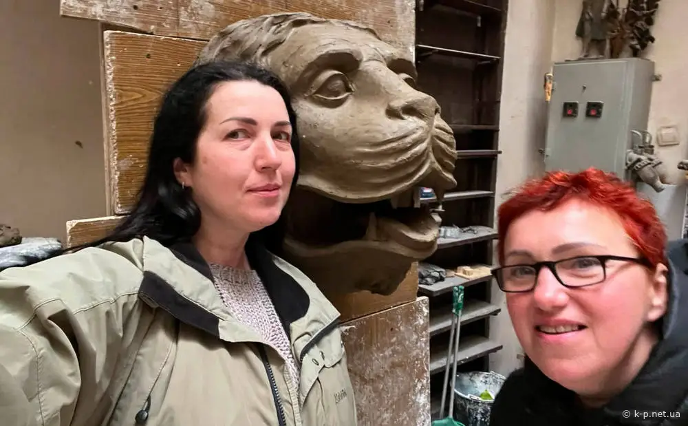 В Маліївцях нова голова лева і ваза